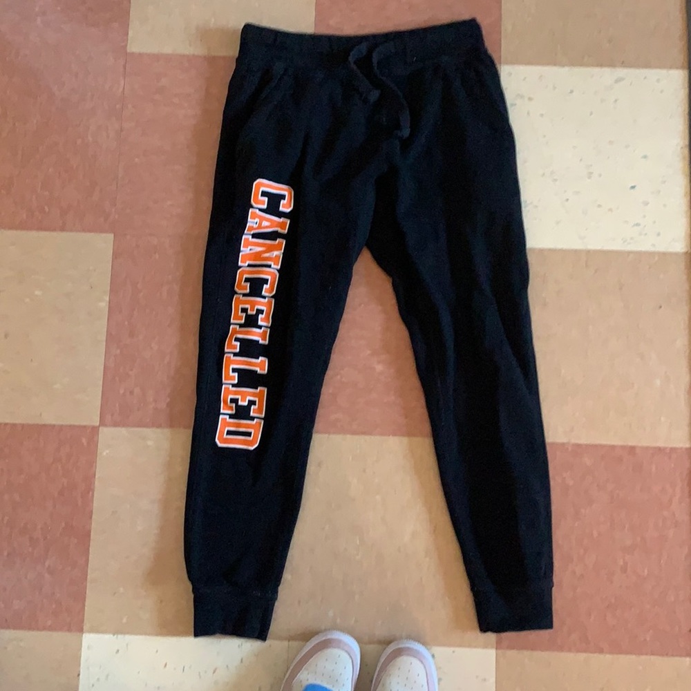 Tana Mongeau ‘cancelled’ Sweatpants
